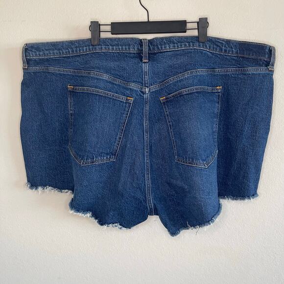 Abercrombie High Rise The Mom Short Curve Love Denim Cutoff Hem NEW - Size 37/24 - Picture 6 of 8
